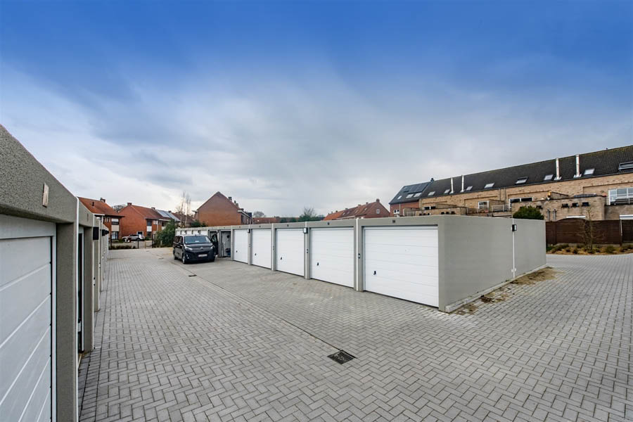 Garagecomplex, Heiligstraat 38+, 2620 Hemiksem